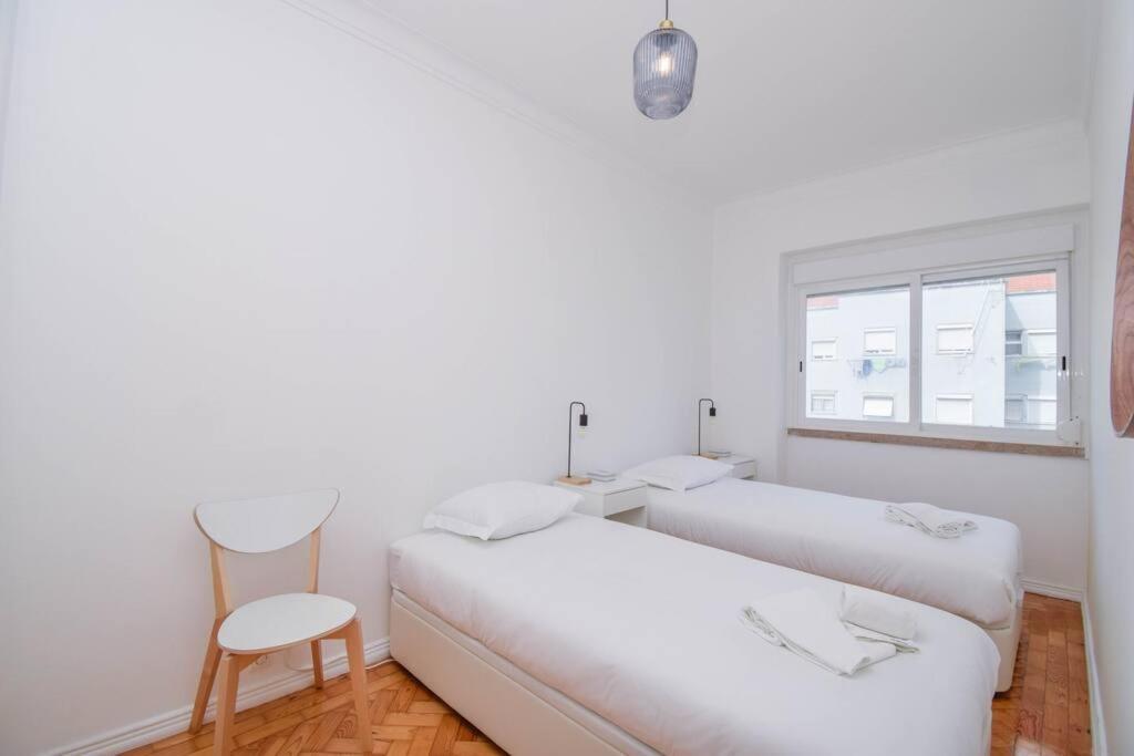 Cozy And Sunny Family Apartment Lisboa Exteriör bild